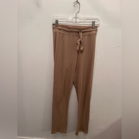 Faherty Women's Legend Ribbed Knit Riva Pants Tan Size Small - Picture 2 of 2